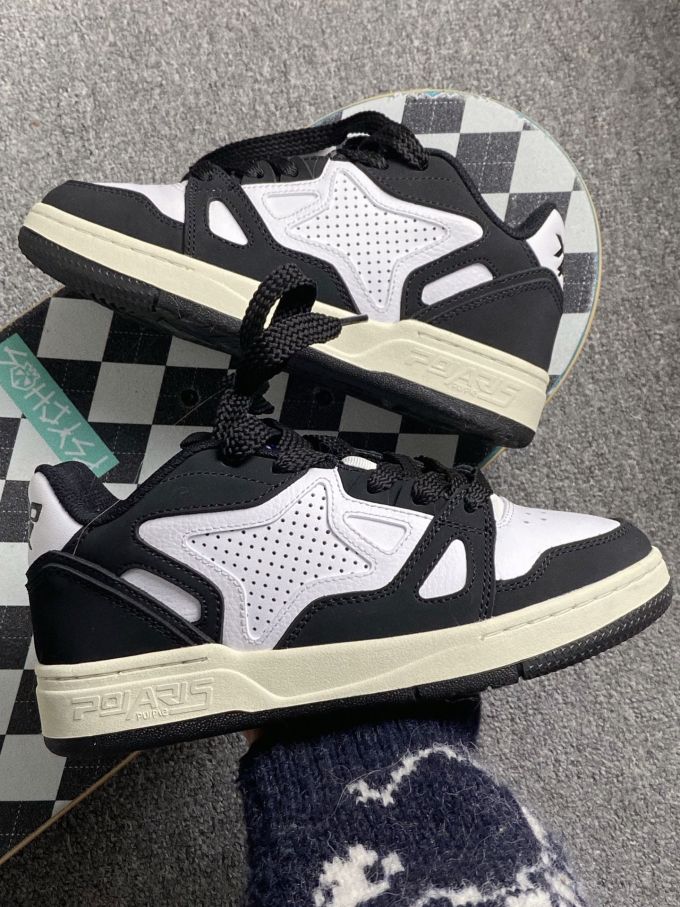 平底 圆头 低帮 系带 深口鞋 皮革 