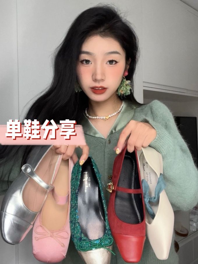 毛纺 颈线领 细针 水泡沫色 酱黑色 青铜色 