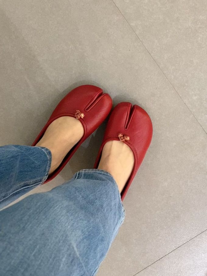 异形头-分趾 低帮 一脚蹬 中口鞋 皮革 