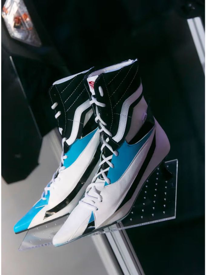 异形跟 高跟 尖头 系带 低筒 皮革 