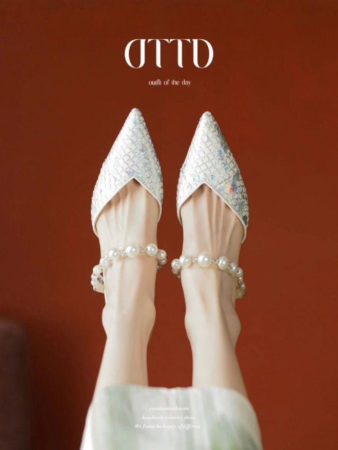 高跟 尖头 浅口鞋 蕾丝 