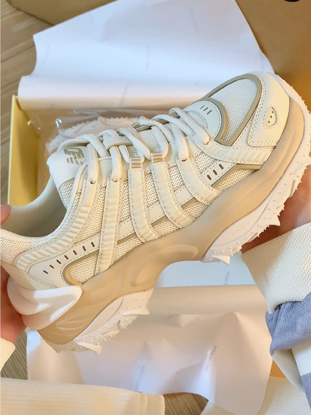 厚底 圆头 低帮 系带 深口鞋  - VALI鞋履AI设计主图