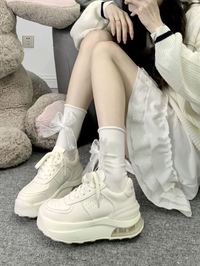 圆头 低帮 系带 深口鞋 皮革 