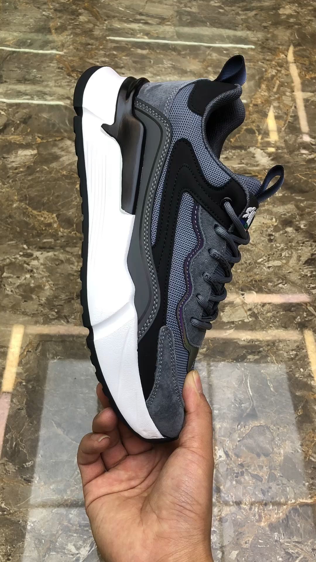 平底 尖头 低帮 系带 深口鞋 网面  - VALI鞋履AI设计主图