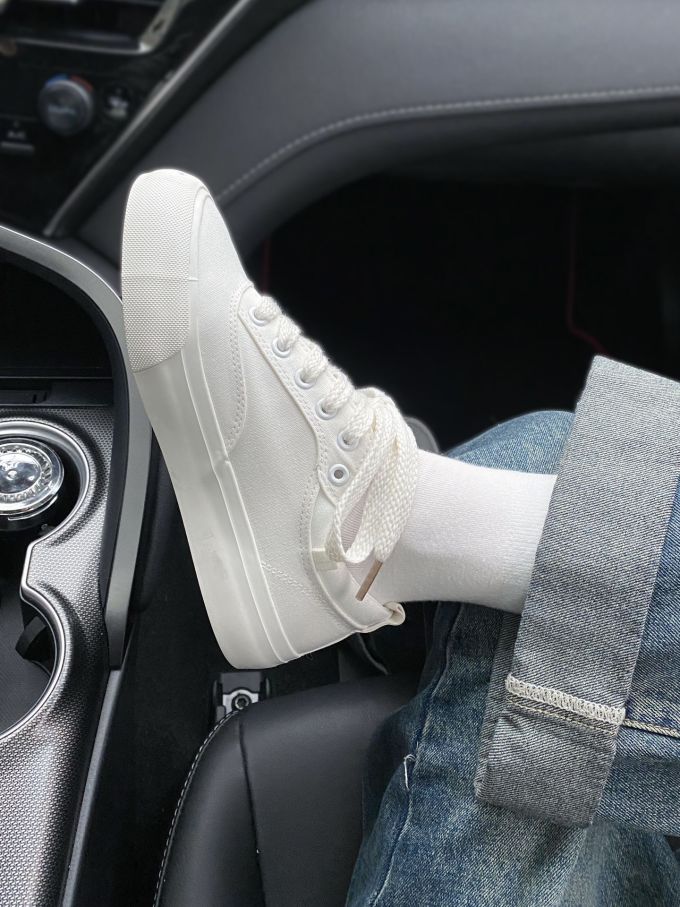 平底 圆头 低帮 系带 深口鞋 