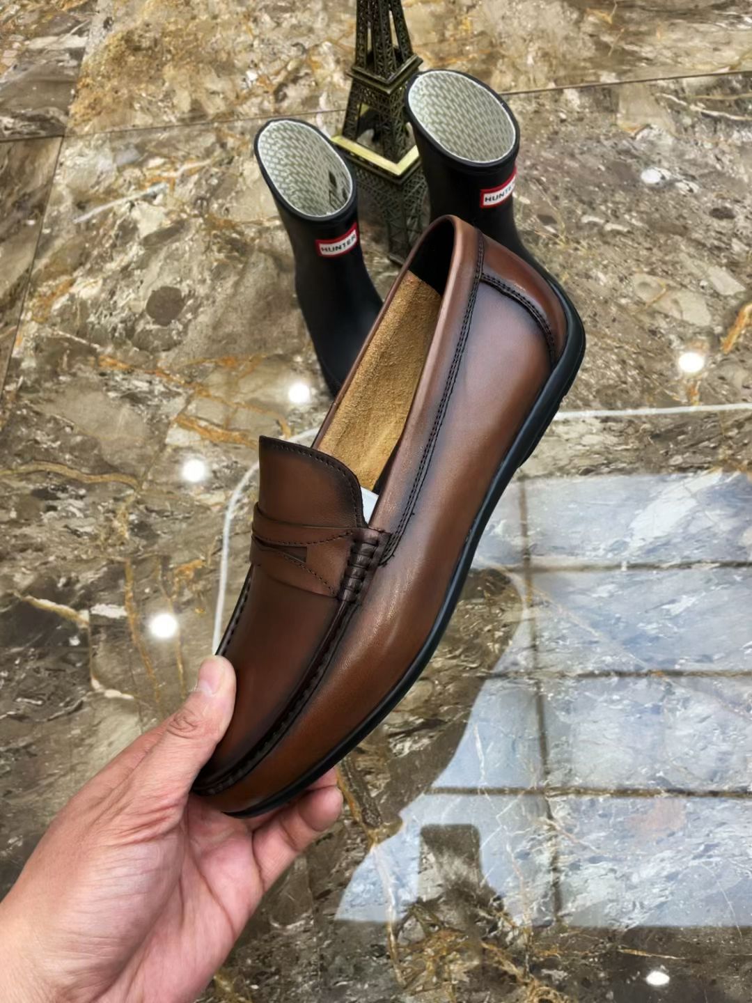 粗跟 低跟 低帮 一脚蹬 深口鞋 皮革  - VALI鞋履AI设计主图