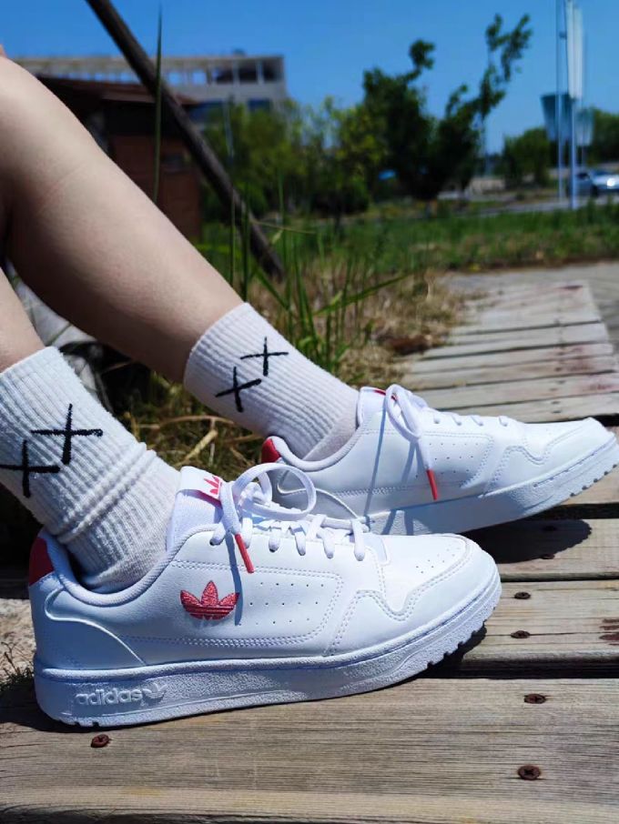 平底 圆头 低帮 系带 深口鞋 皮革 