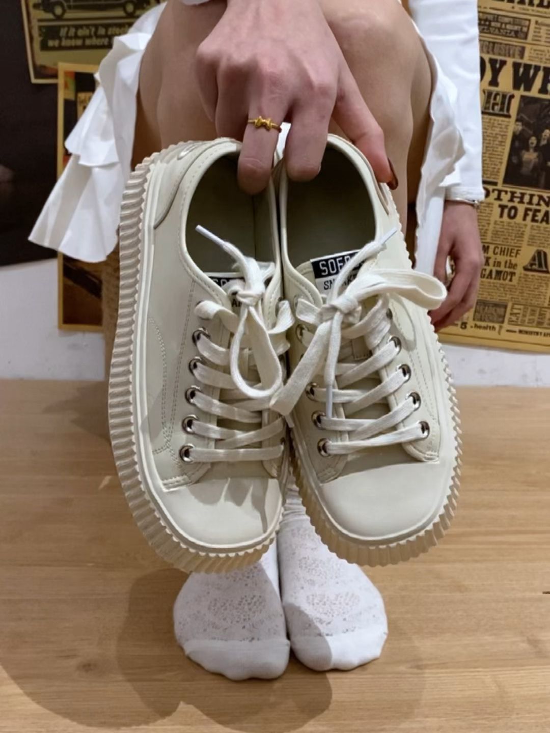 平底 圆头 低帮 系带 深口鞋  - VALI鞋履AI设计主图