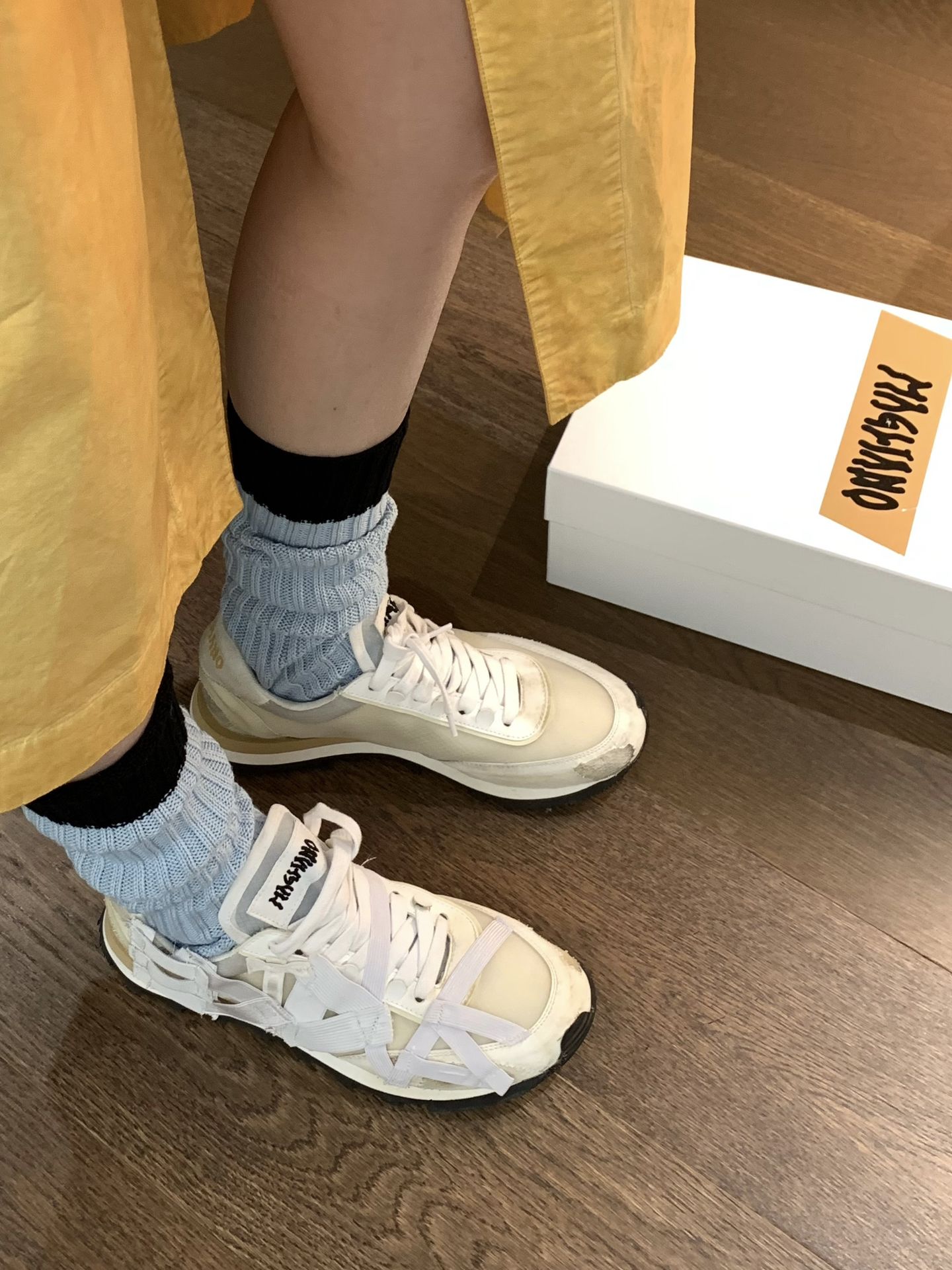 圆头 低帮 系带 深口鞋 皮革  - VALI鞋履AI设计主图