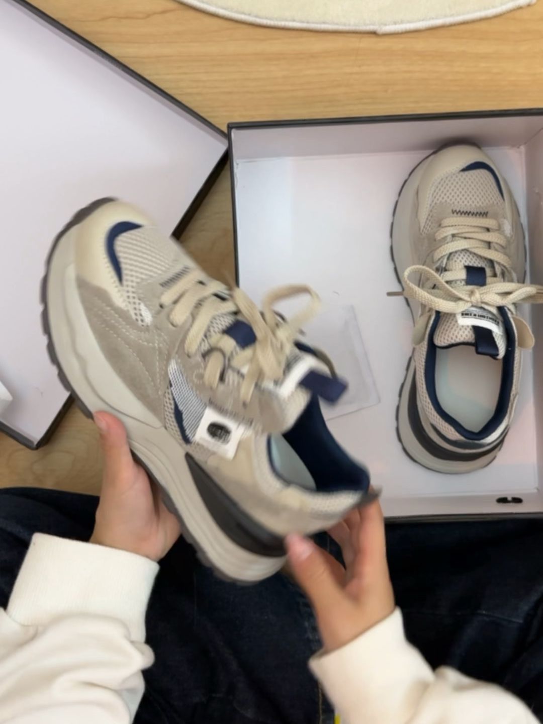 厚底 圆头 低帮 系带 深口鞋  - VALI鞋履AI设计主图