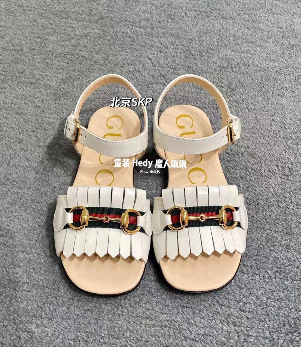 圆头 袢扣 皮革  - VALI鞋履AI设计主图