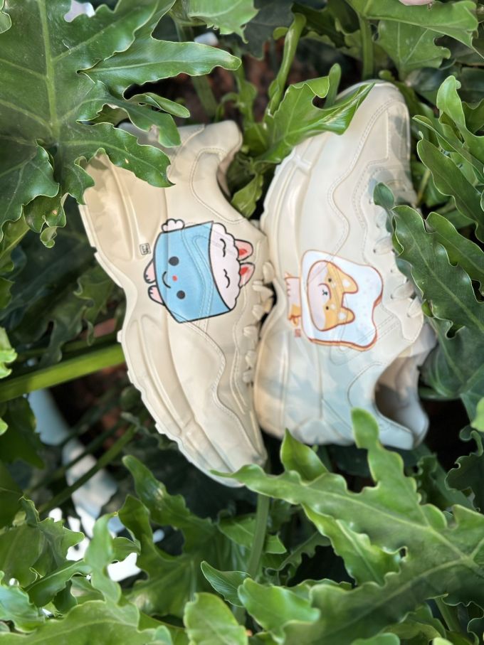 圆头 低帮 系带 深口鞋 皮革 