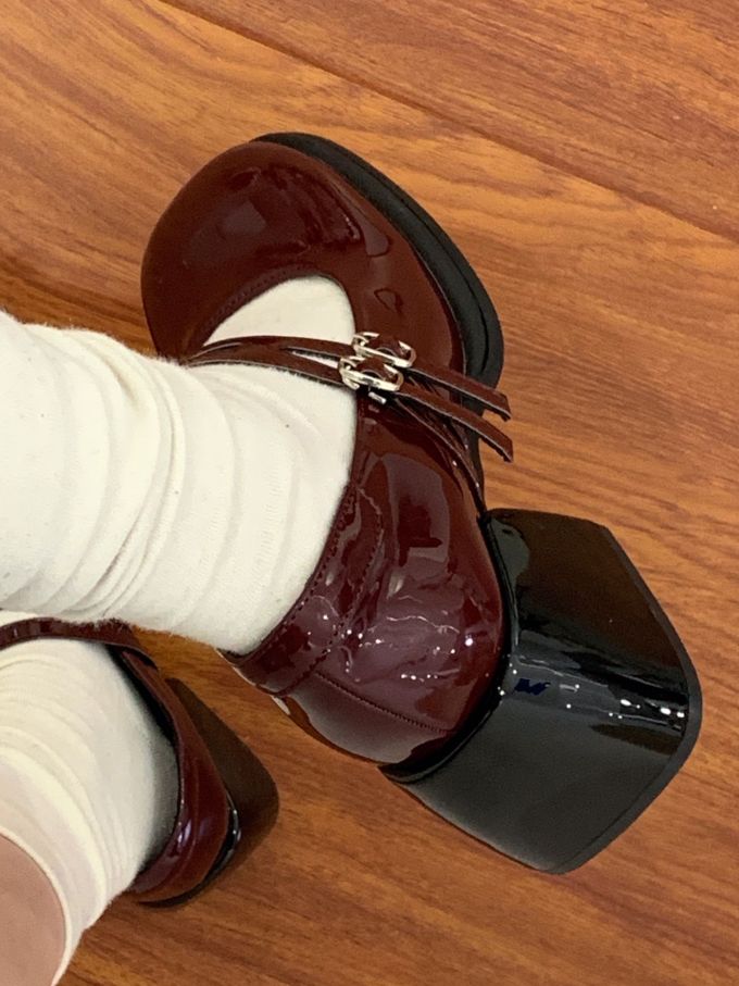 圆头 低帮 袢扣 浅口鞋 皮革 