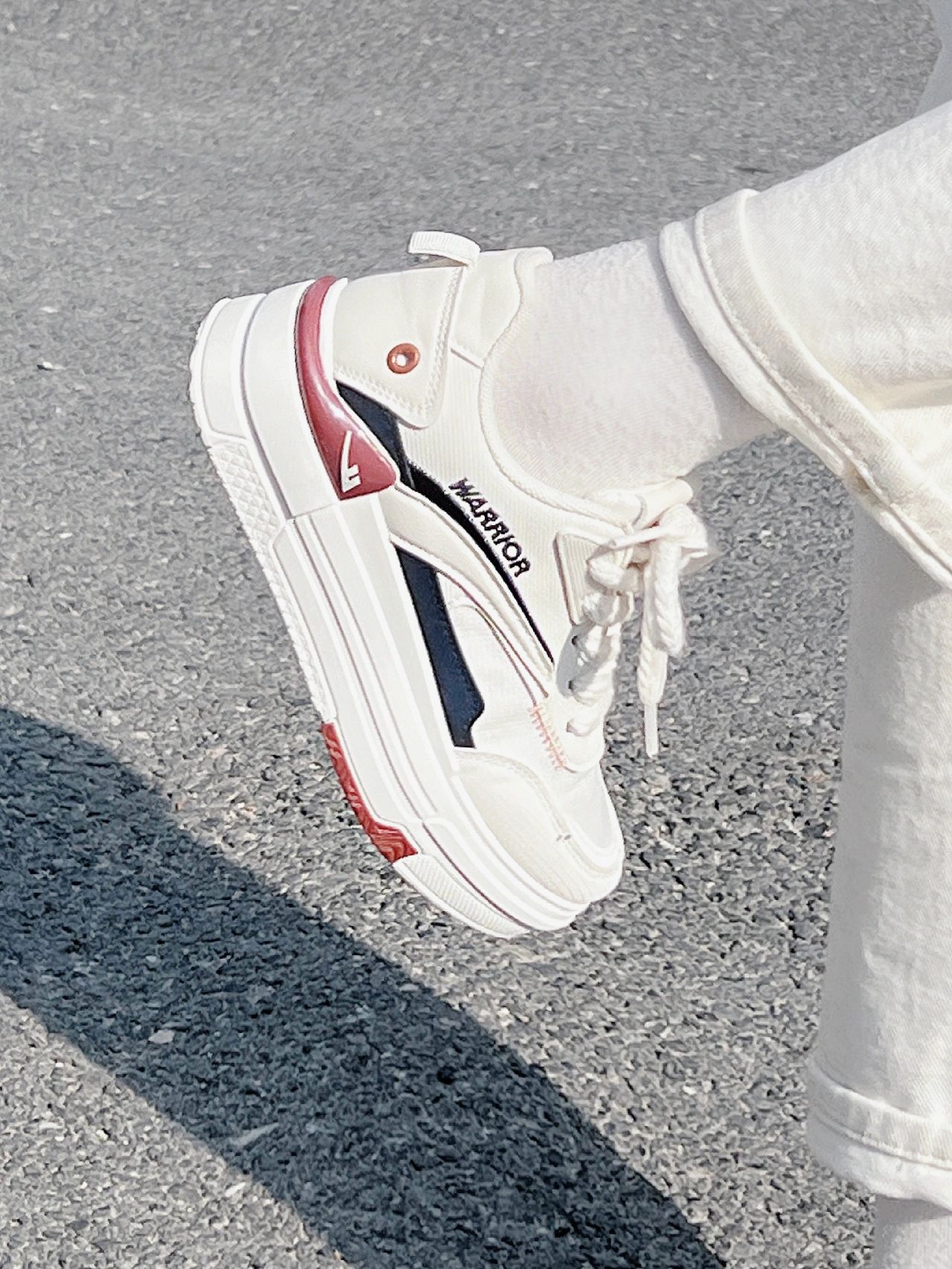 厚底 圆头 低帮 系带 深口鞋 蕾丝  - VALI鞋履AI设计主图