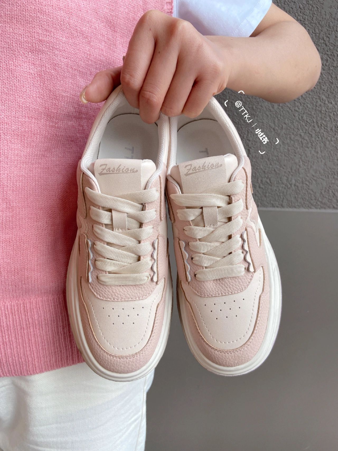 圆头 系带 深口鞋 皮革  - VALI鞋履AI设计主图