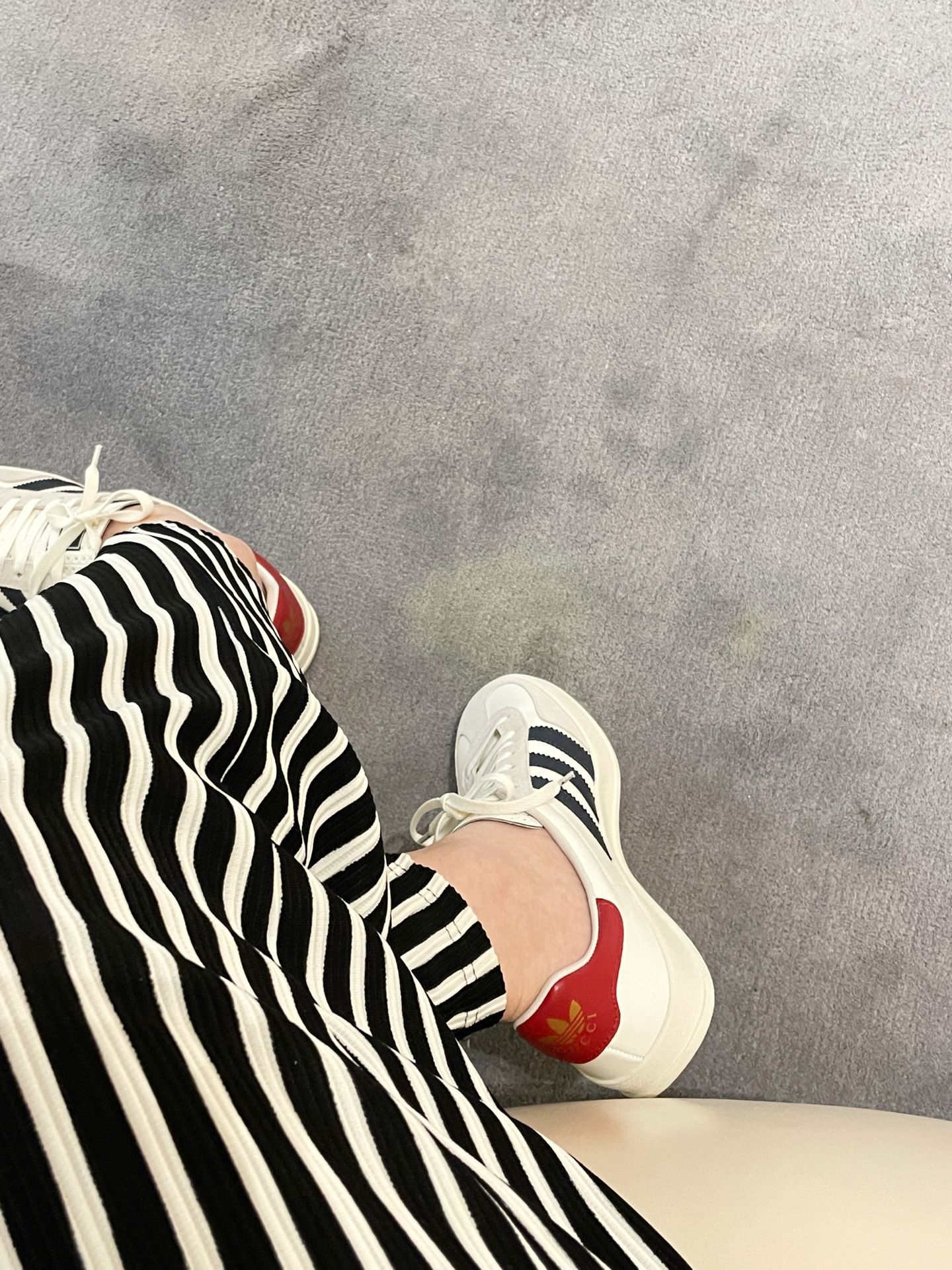 平底 圆头 低帮 系带 深口鞋  - VALI鞋履AI设计主图