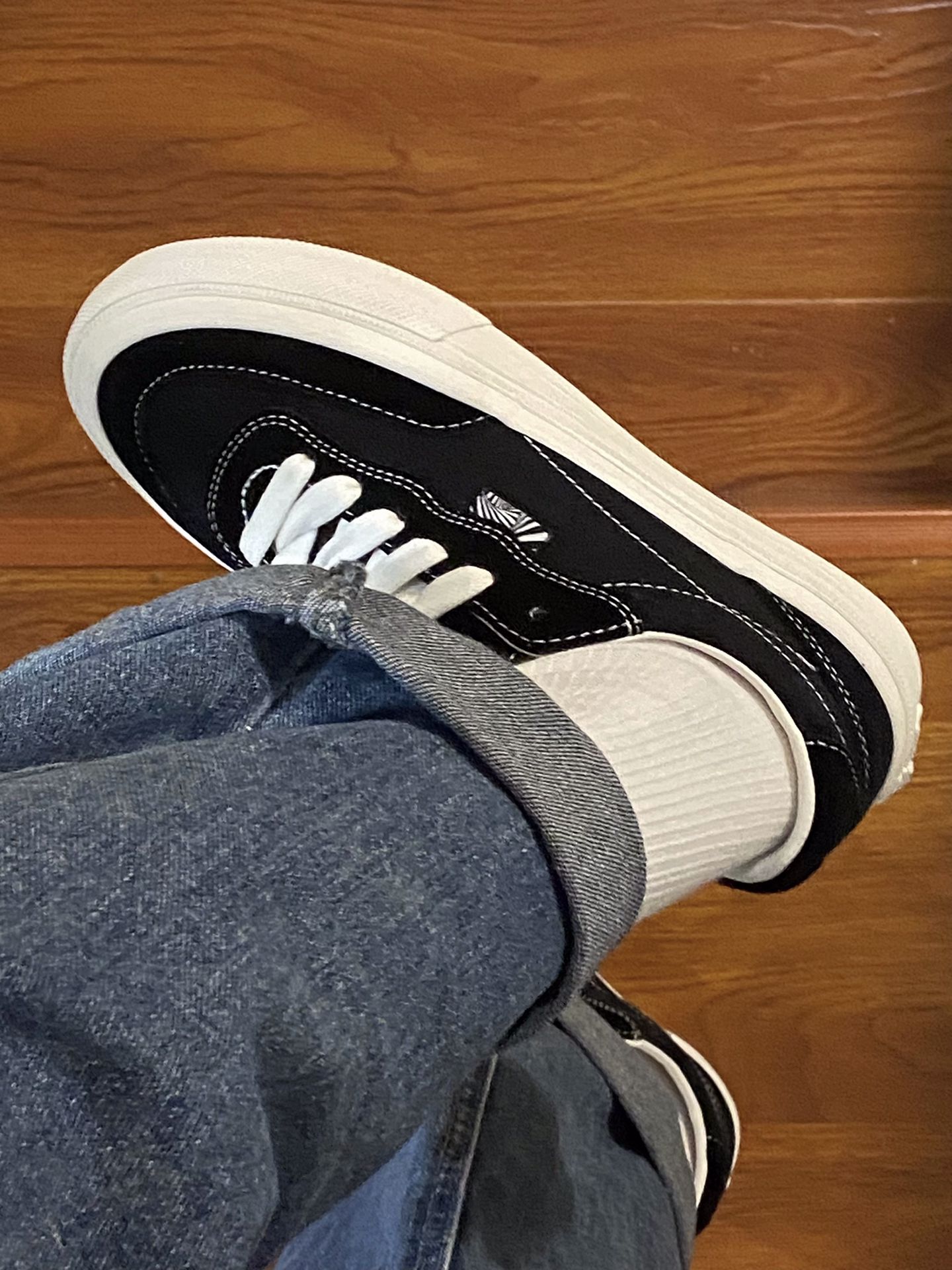 平底 圆头 系带 深口鞋  - VALI鞋履AI设计主图