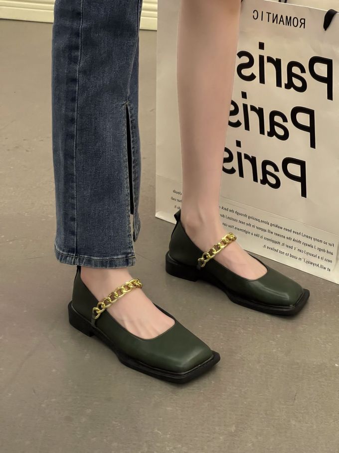 粗跟 低跟 方头 低帮 袢扣 中口鞋 皮革 