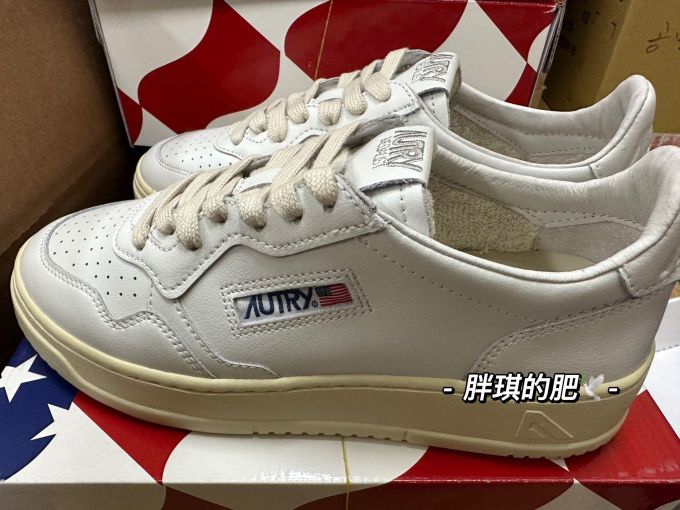 平底 圆头 低帮 系带 深口鞋 皮革 