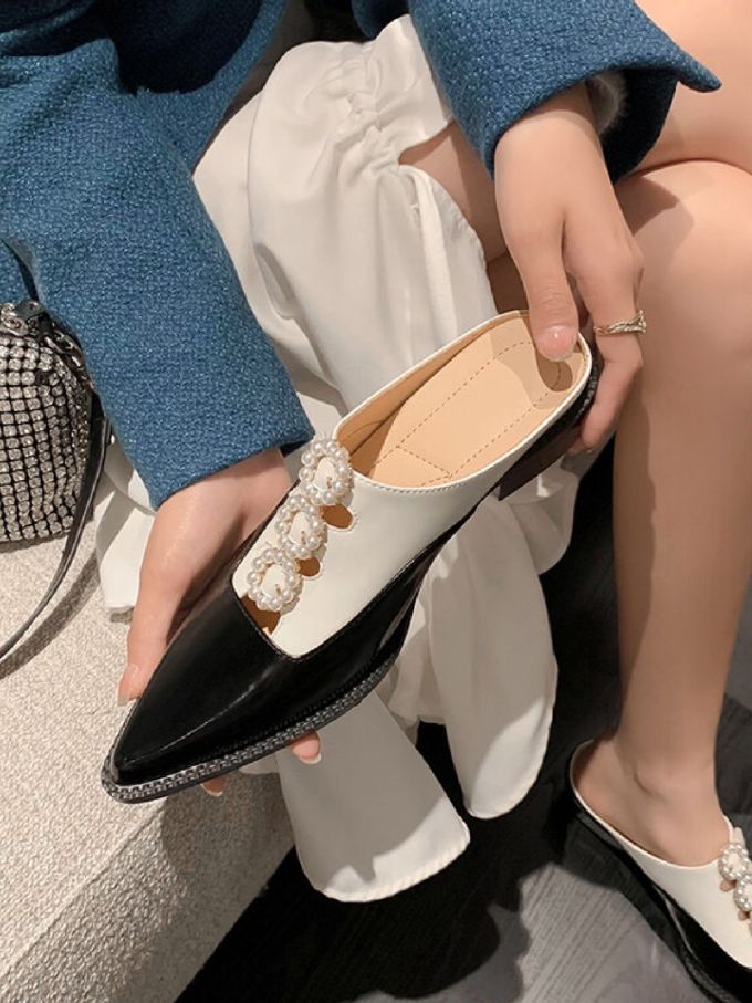 中跟 尖头 袢扣 皮革 