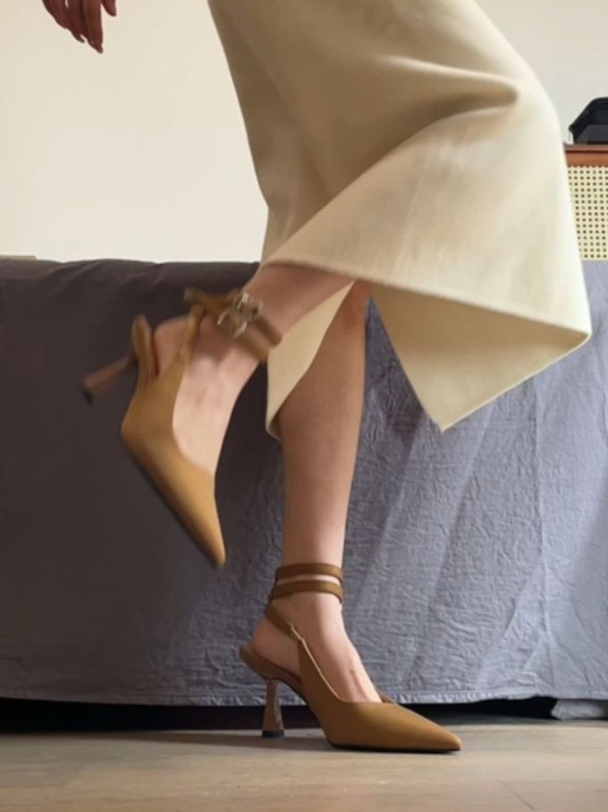 中跟 尖头 皮革 