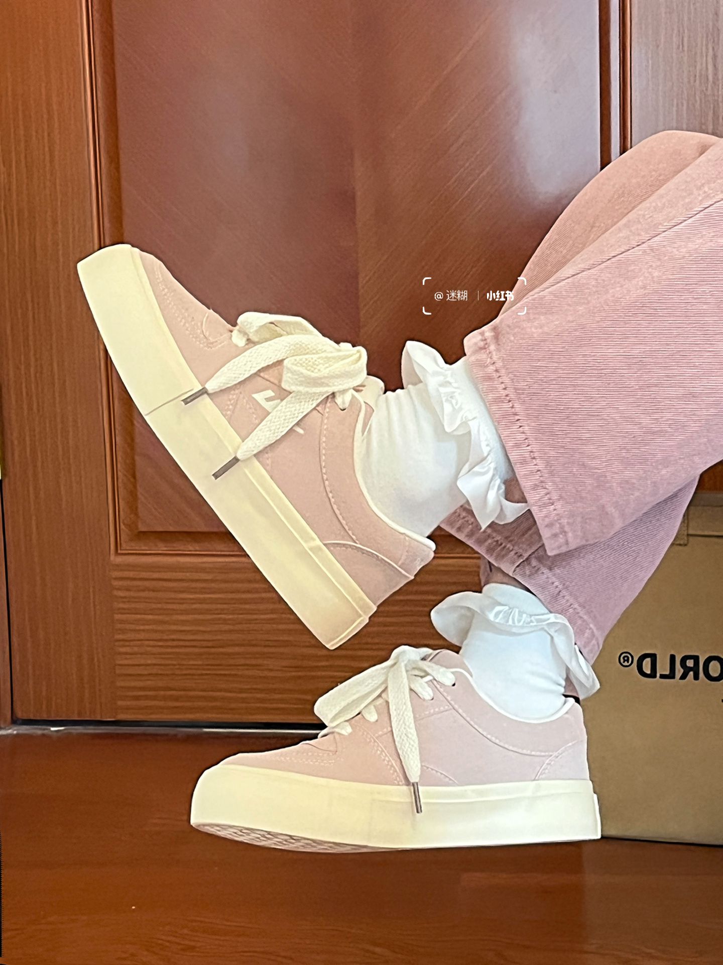 平底 圆头 低帮 系带 深口鞋  - VALI鞋履AI设计主图