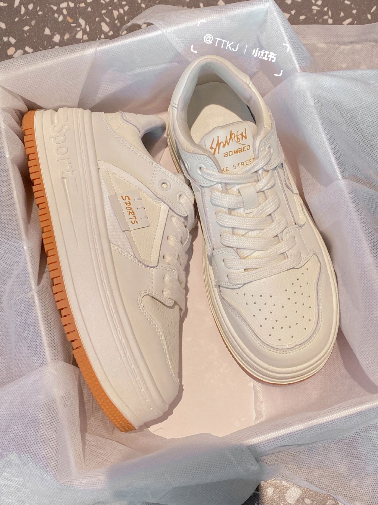 圆头 系带 深口鞋 皮革  - VALI鞋履AI设计主图