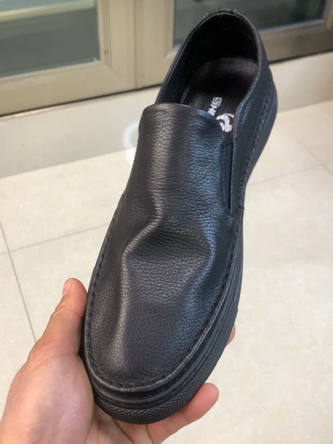 圆头 一脚蹬 深口鞋  - VALI鞋履AI设计主图