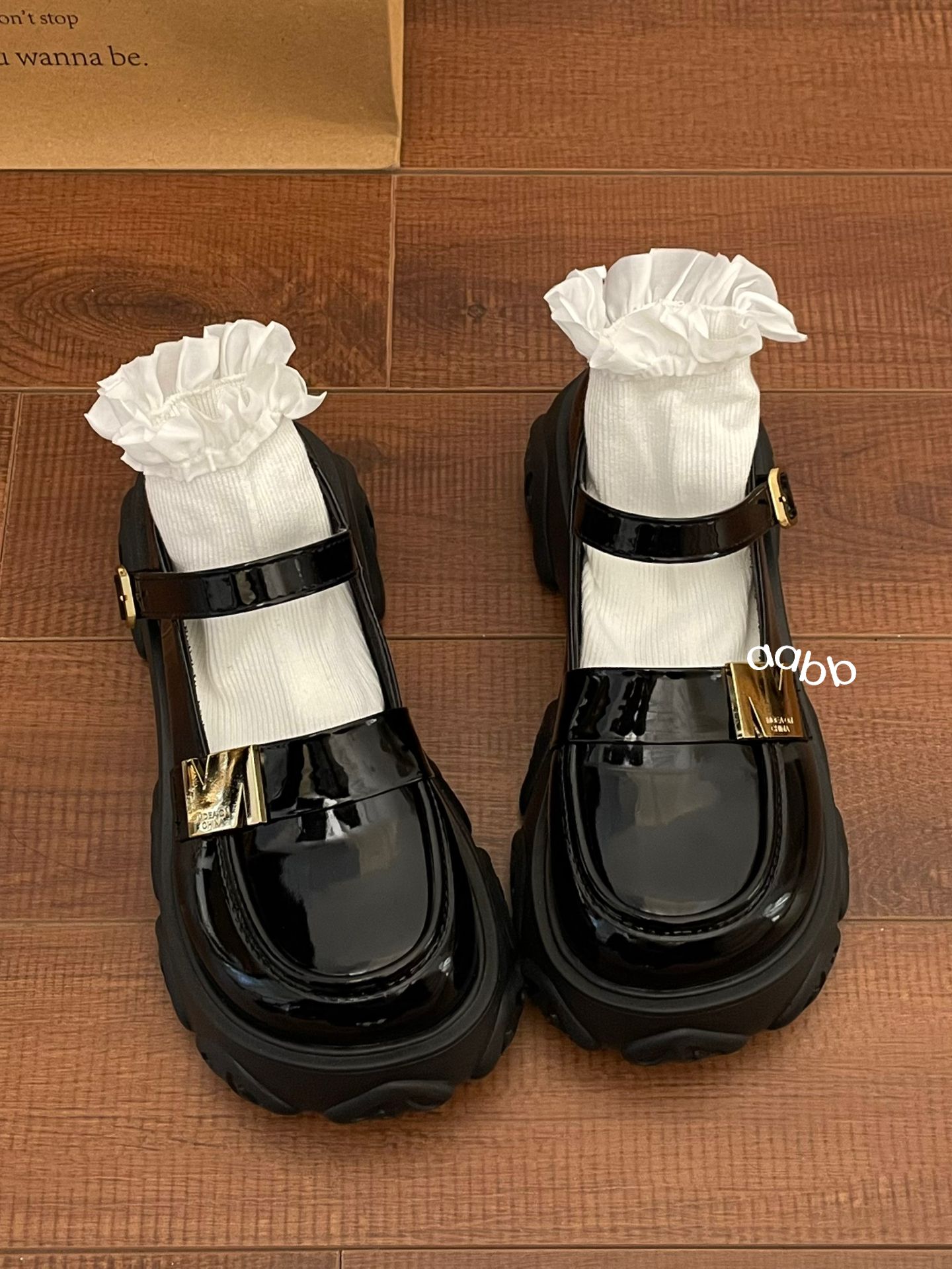 圆头 低帮 袢扣 中口鞋 皮革  - VALI鞋履AI设计主图