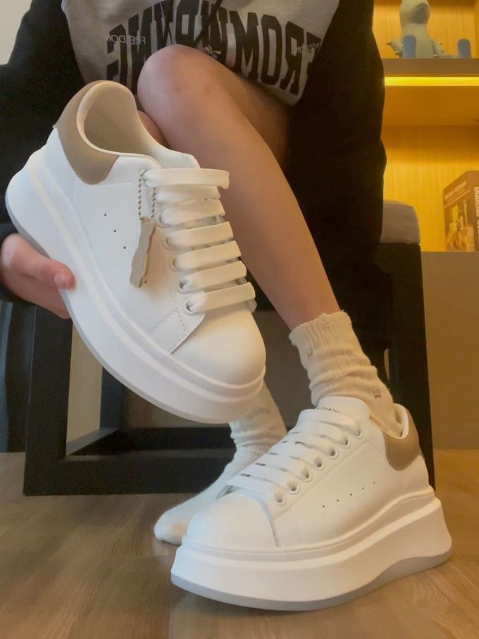 平底 圆头 低帮 系带 深口鞋 皮革 