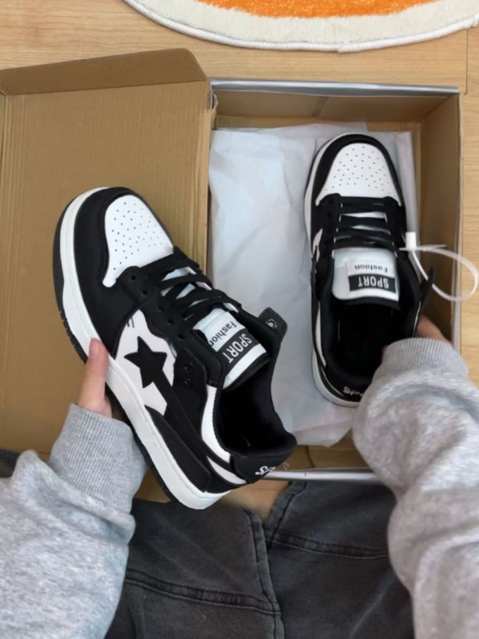 平底 圆头 低帮 系带 深口鞋 皮革 