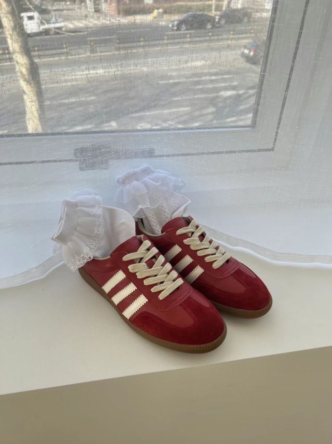 平底 圆头 低帮 系带 深口鞋 皮革 