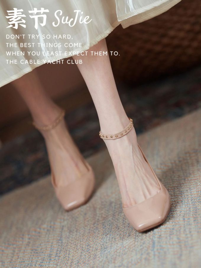 尖头 袢扣 浅口鞋 皮革 