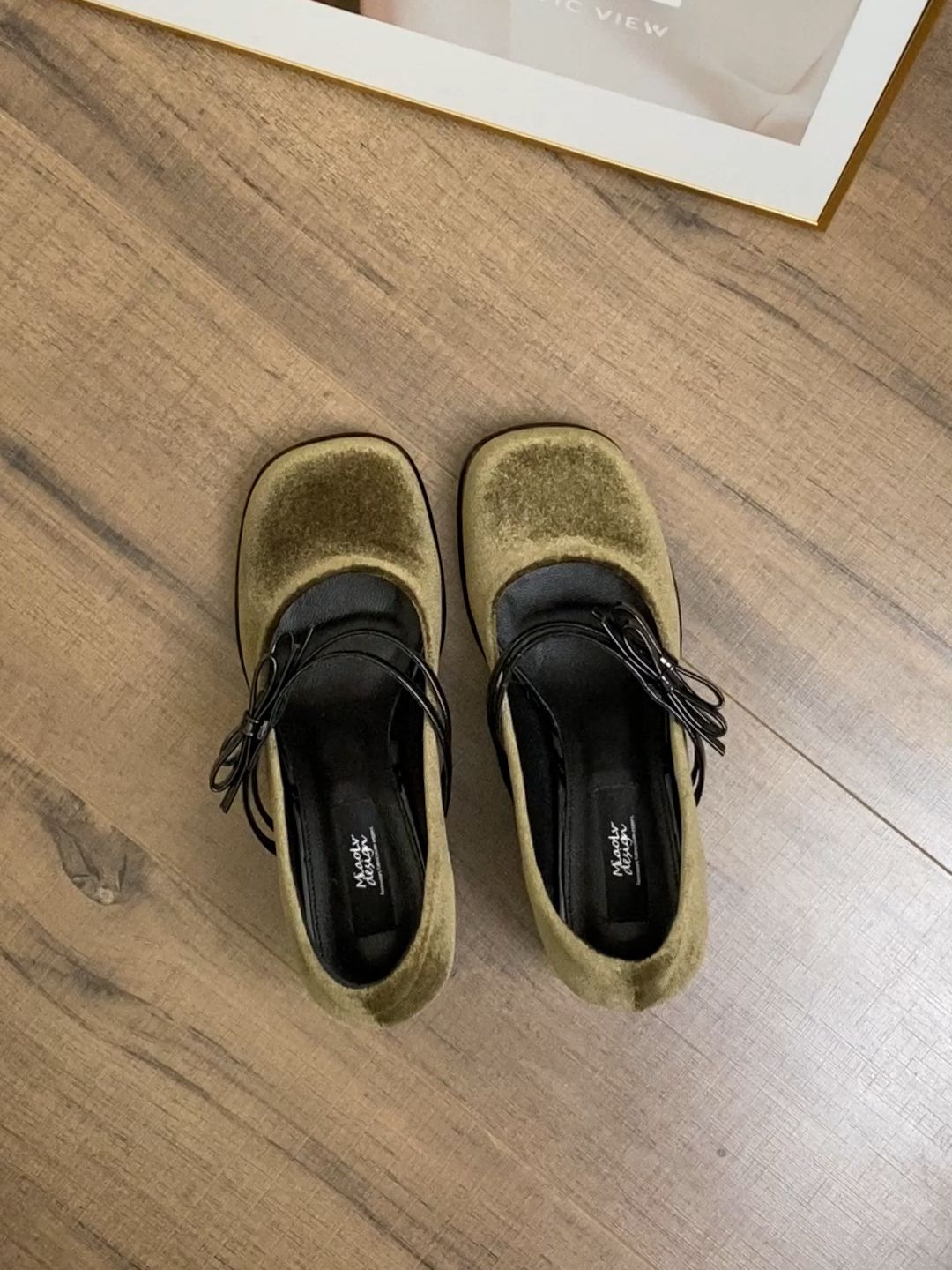 方头 低帮 袢扣 中口鞋 皮革  - VALI鞋履AI设计主图