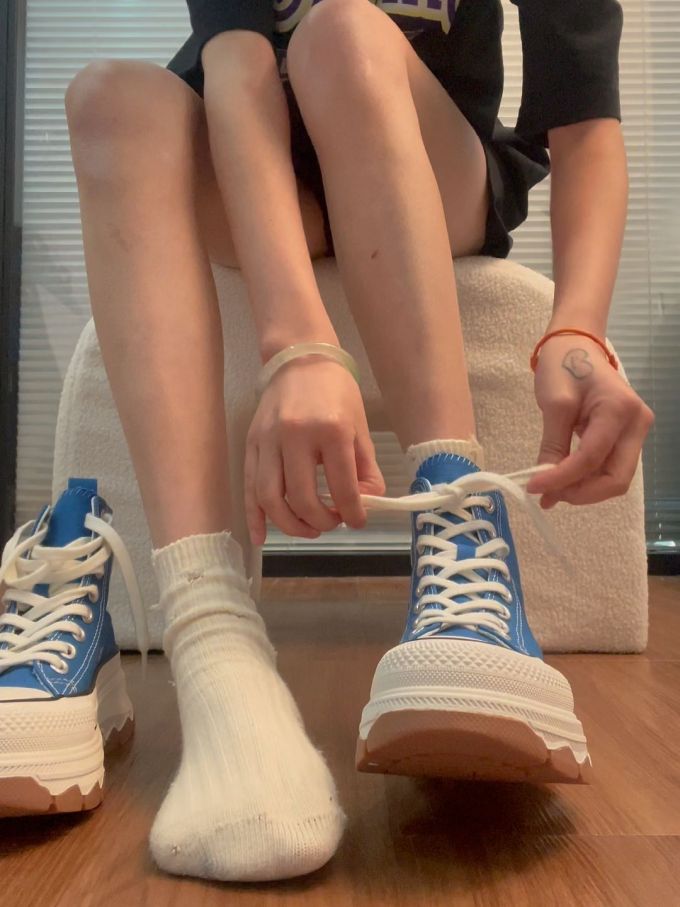 尖头 系带 深口鞋 网面 