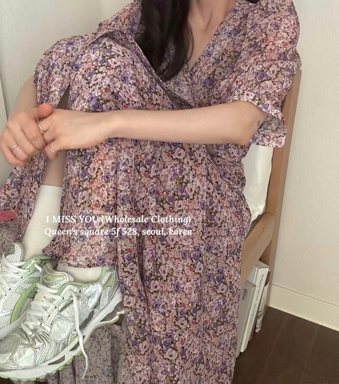 雪纺 A型 V领 植物/花卉 碎花 印花 白兰地色 小鹿色 安道尔红  - VALI鞋履AI设计主图