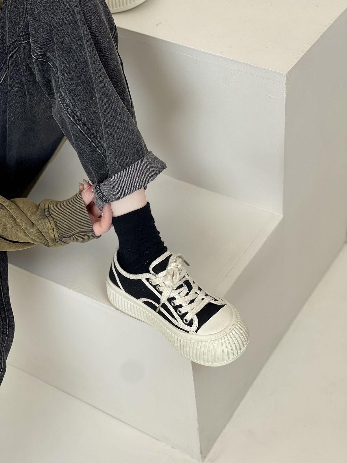 厚底 圆头 低帮 系带 深口鞋  - VALI鞋履AI设计主图