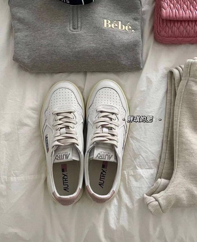 圆头 系带 深口鞋 皮革 