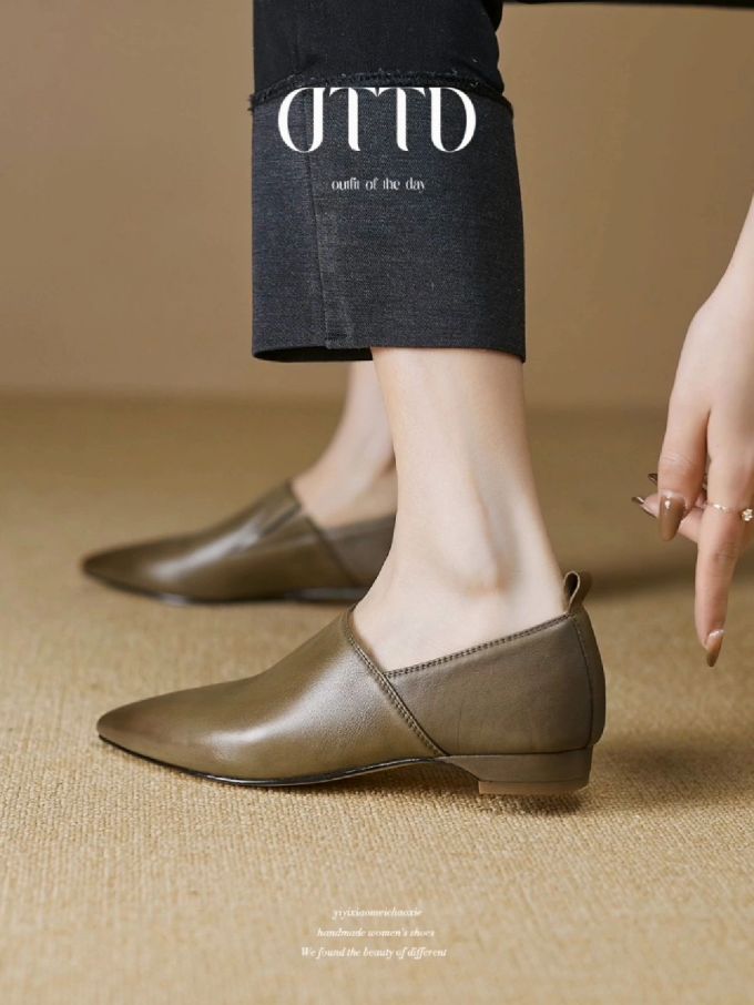 平底 低帮 深口鞋 皮革 