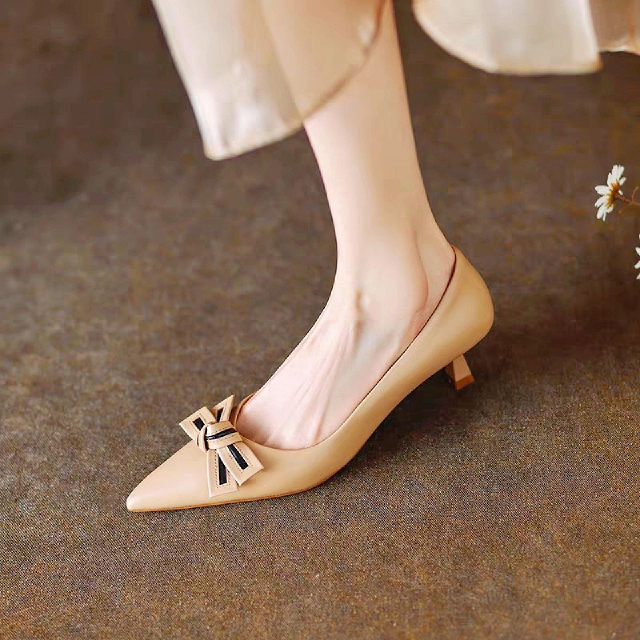 细跟 低跟 尖头 低帮 一脚蹬 浅口鞋  - VALI鞋履AI设计主图