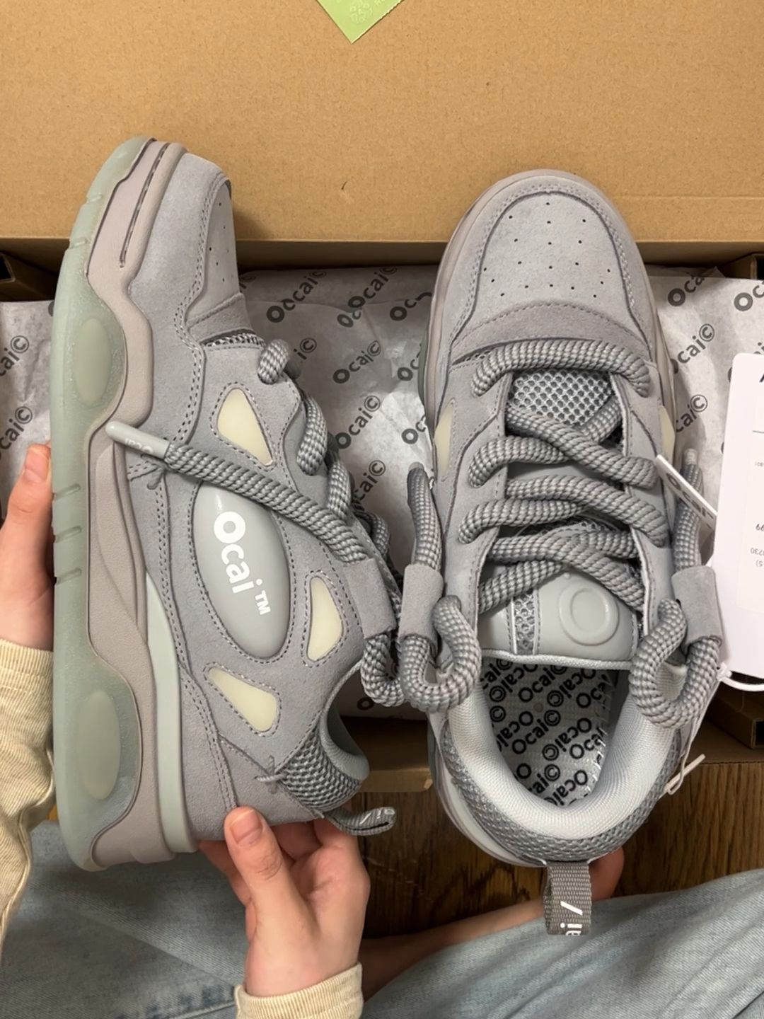 平底 圆头 低帮 系带 深口鞋 皮革  - VALI鞋履AI设计主图