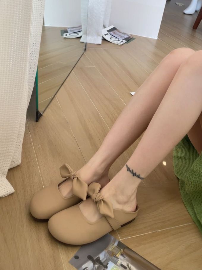 平底 圆头 无帮 袢扣 深口鞋 皮革 