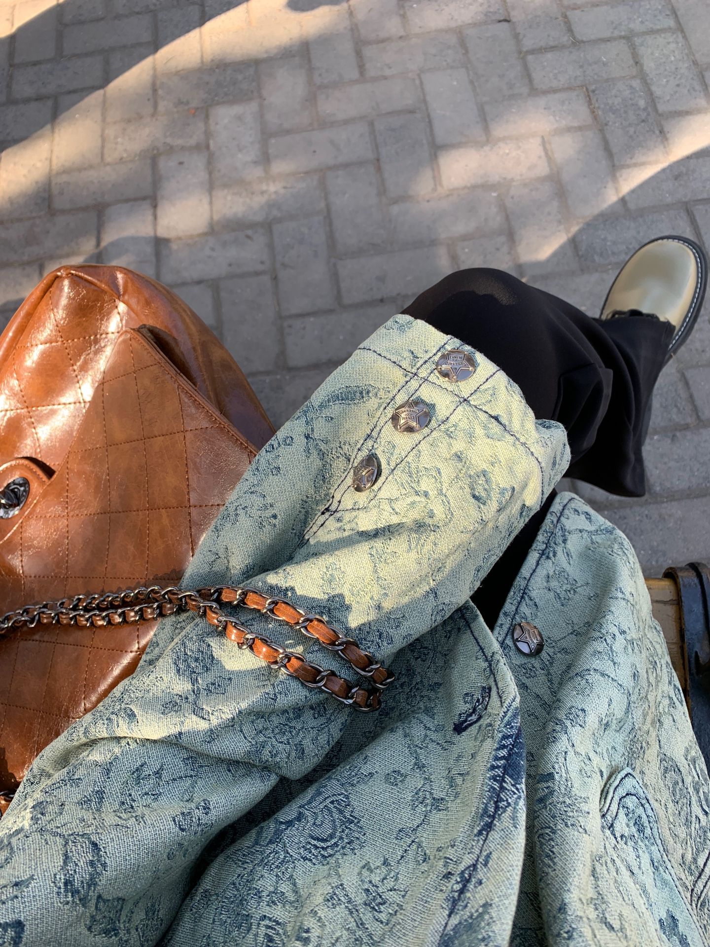  - VALI鞋履AI设计主图