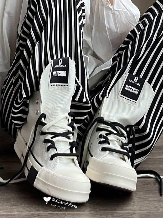 圆头 低帮 系带 深口鞋 皮革 