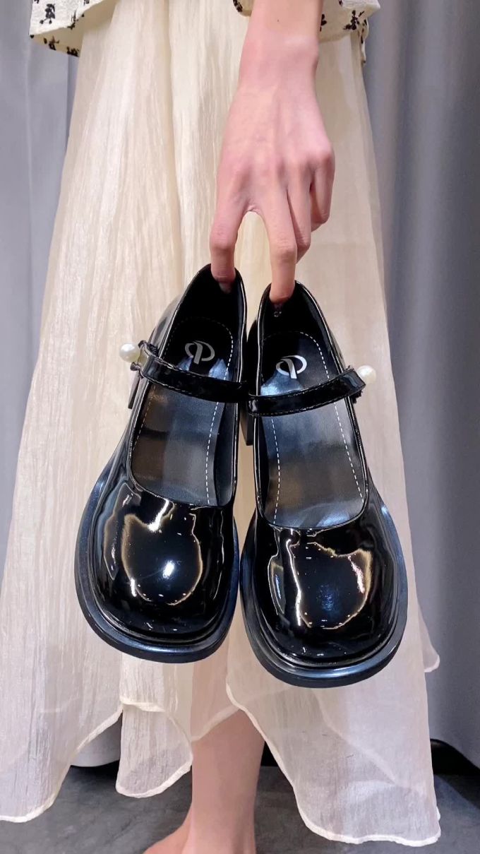 圆头 低帮 袢扣 中口鞋 皮革 