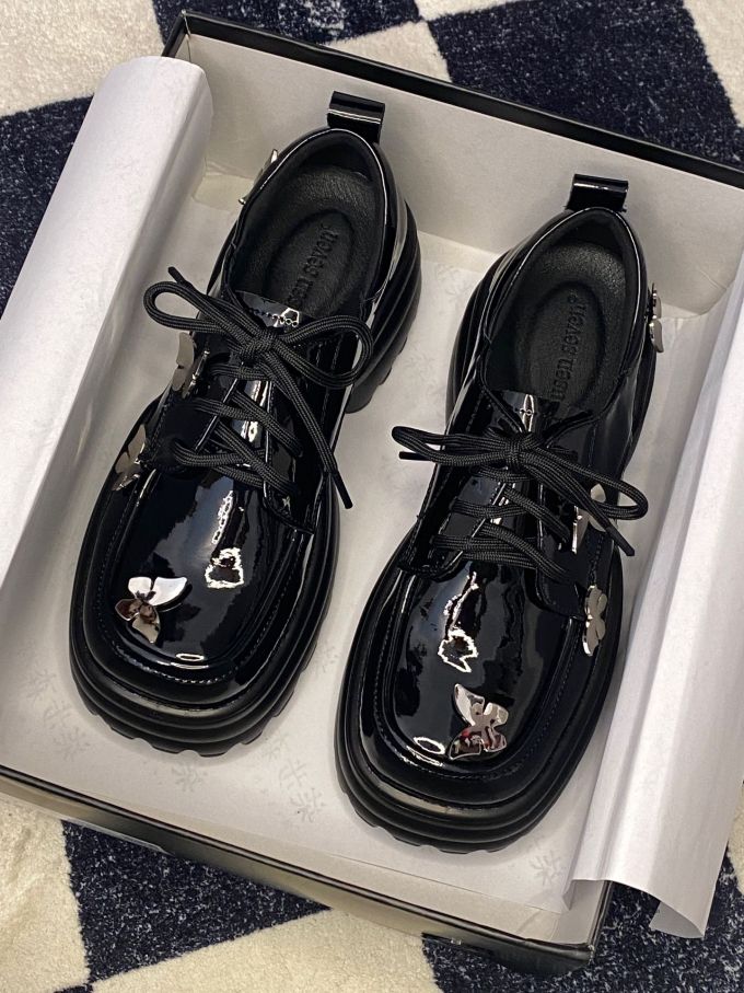 圆头 插扣 系带 袢扣 深口鞋 皮革 