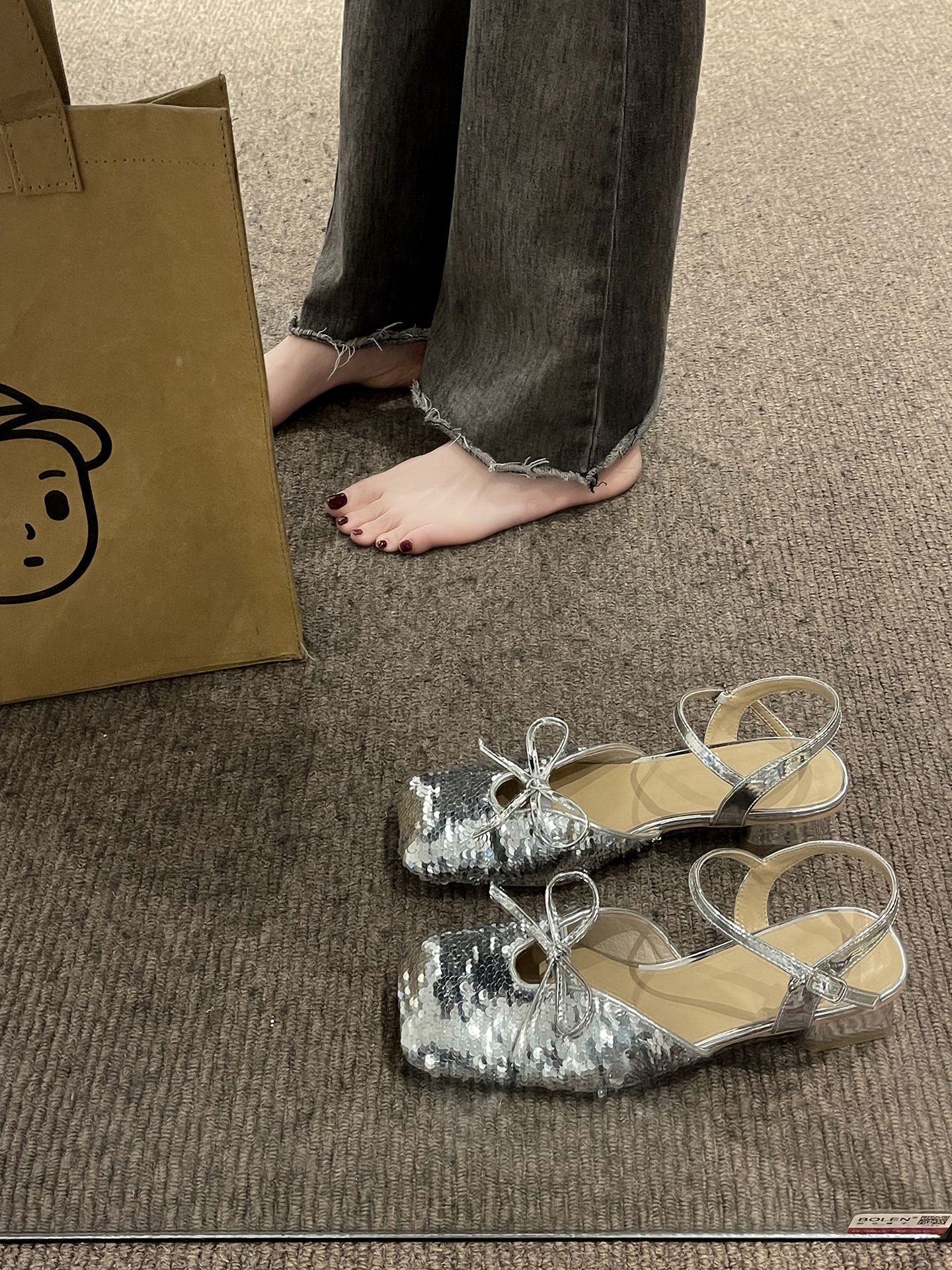 低跟 异形头-分趾 低帮 袢扣 中口鞋  - VALI鞋履AI设计主图