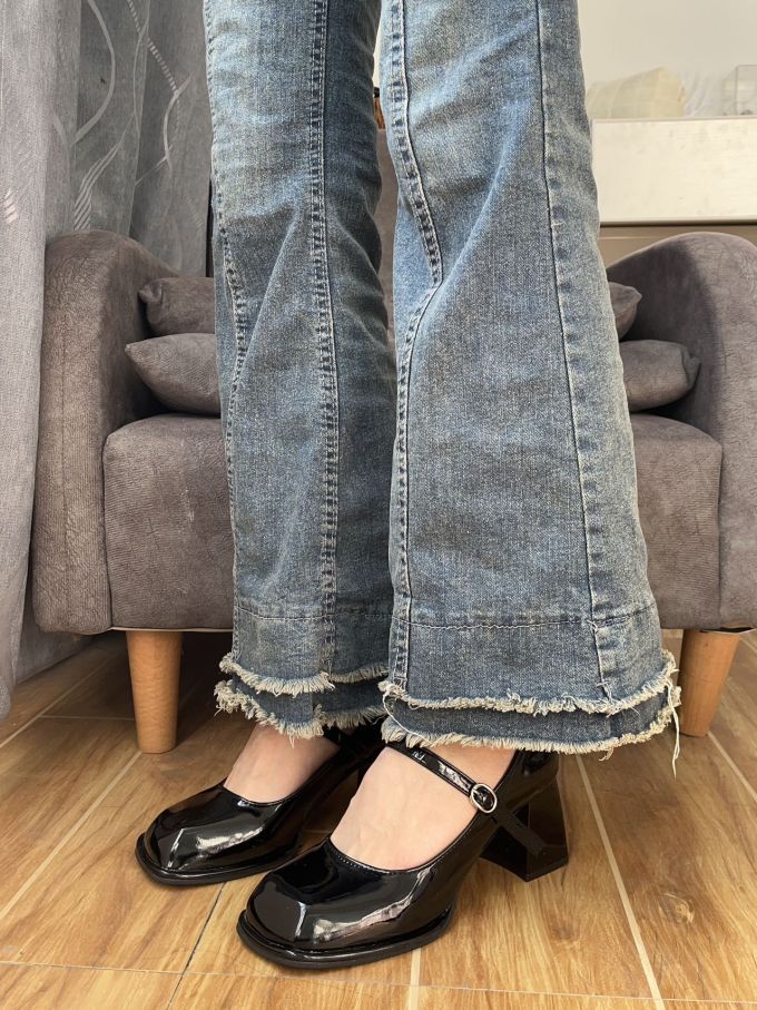 牛仔面料 洗水 毛边 轿车黑 暗影灰色 纪念碑灰 