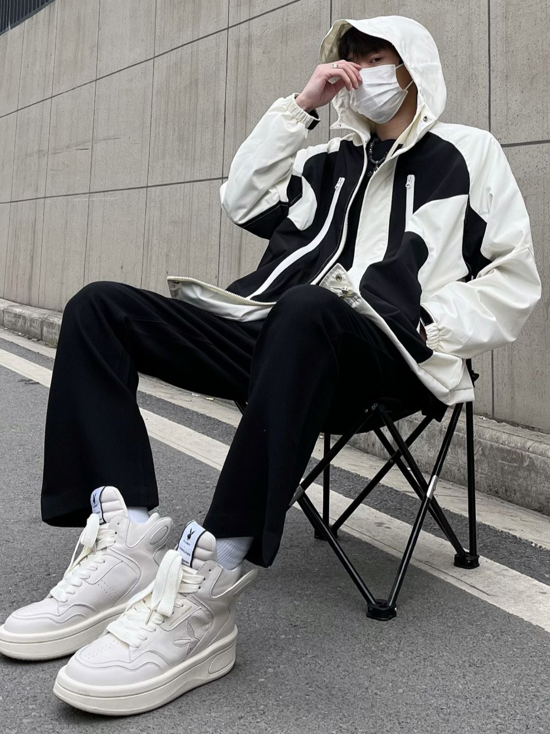 防护功能 H型 连帽领 撞色/渐变 拼接 蓝黑色 淡蓝色 基础扣饰 户外  - VALI鞋履AI设计主图