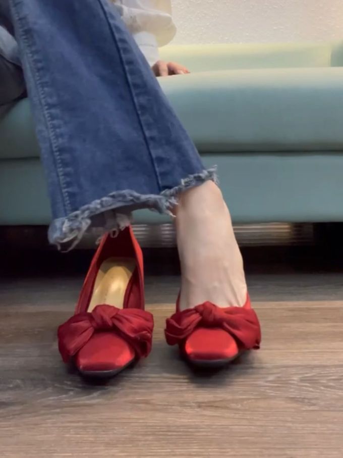 尖头 低帮 一脚蹬 浅口鞋 皮革 